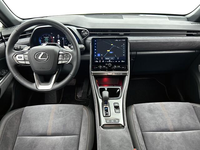 Lexus LBX 1.5 Hybrid Cool | Obisidian Pack | Premium Pack | Stoel- en stuurverwarming | Digitaal dashboard |