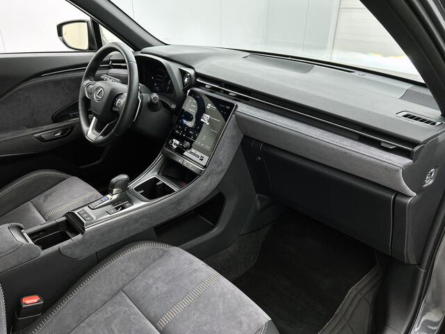 Lexus LBX Cool 2WD | Apple CarPlay / Android Auto (Navigatie) | BLS | PDC |