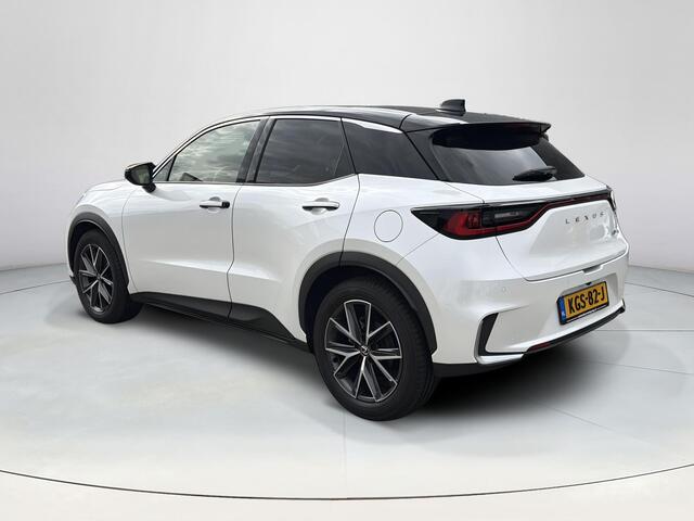 Lexus LBX Emotion 2WD Tech Pack
