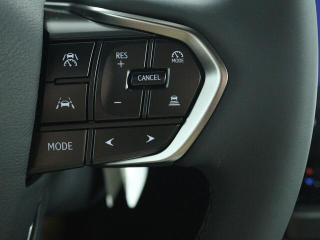 Lexus LBX Emotion 2WD
