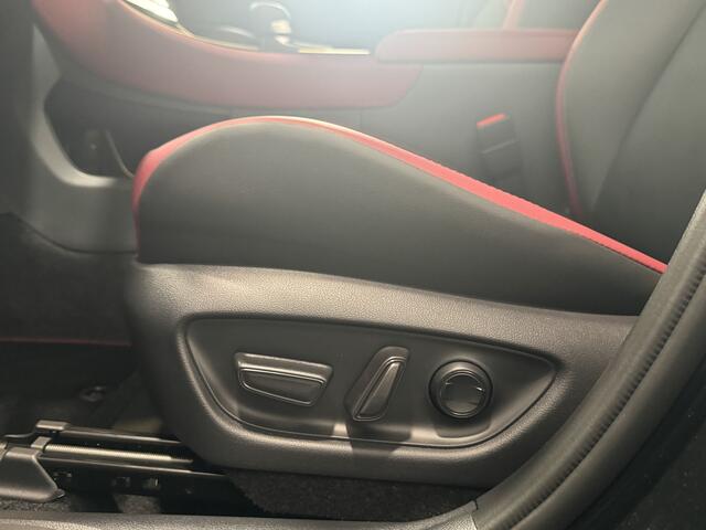 Lexus LBX 35th Edition | Elektr. Stoel | Stuur/Stoelverwarming | BSM |