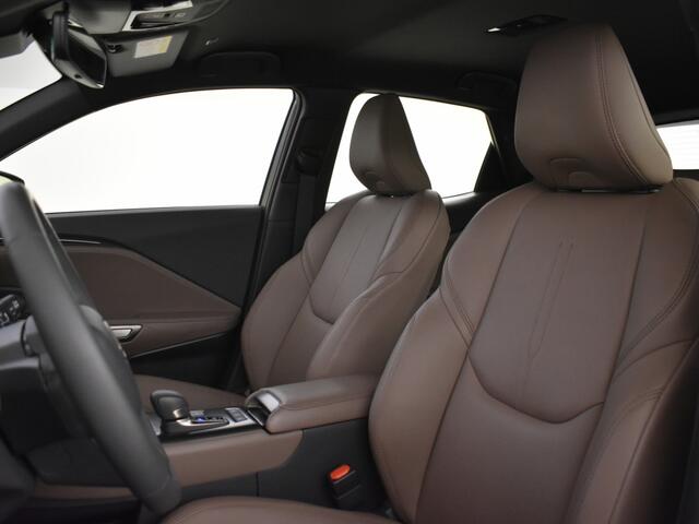 Lexus LBX Elegant 2WD | Leder | PDC | Blindspot | Stoel/stuurverw. |