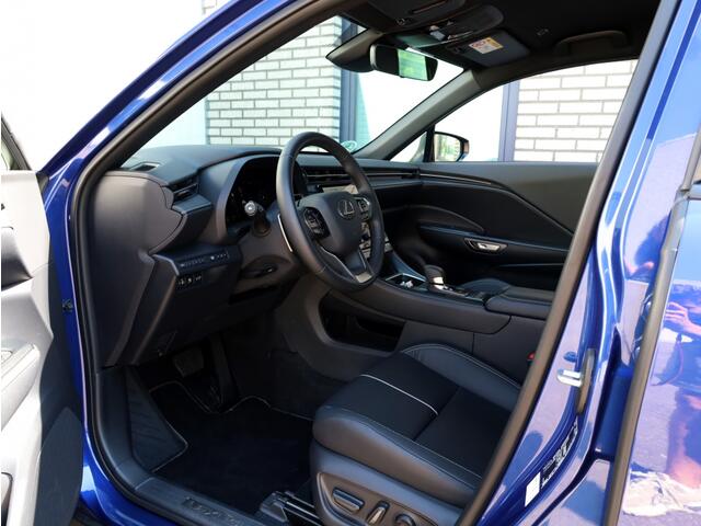 Lexus LBX Relax 2WD | Leder | Achterklep elektrisch | Memory Seat