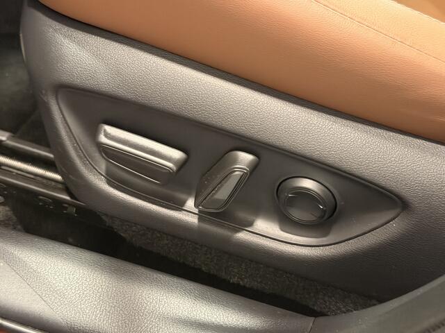 Lexus LBX Relax 2WD Advanced Pakket | Mark Levinson | HUD