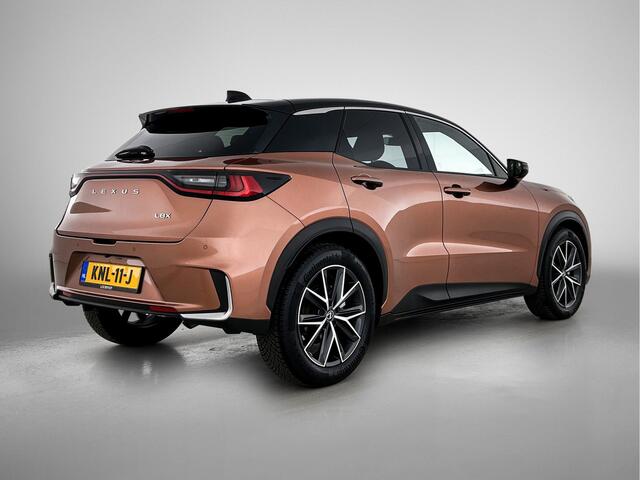 Lexus LBX Cool 2WD
