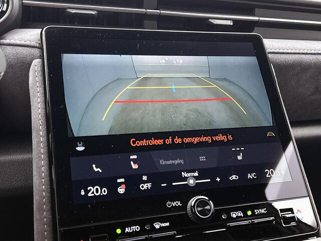 Lexus LBX Cool 2WD