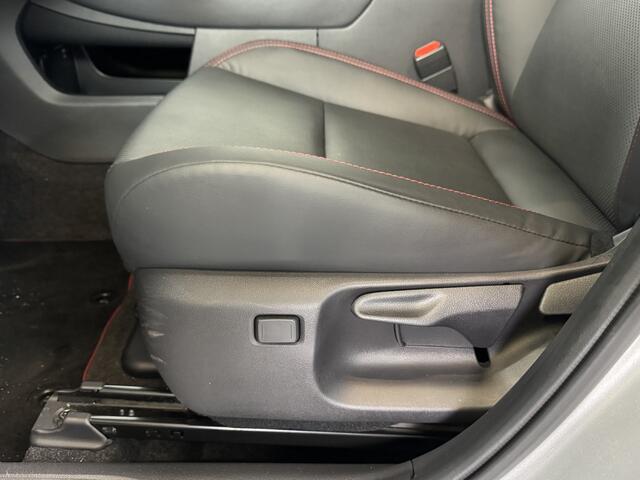 Lexus LBX Cool 2WD | CarPlay | Stoel/stuurverwarming | Dodehoek detectie |