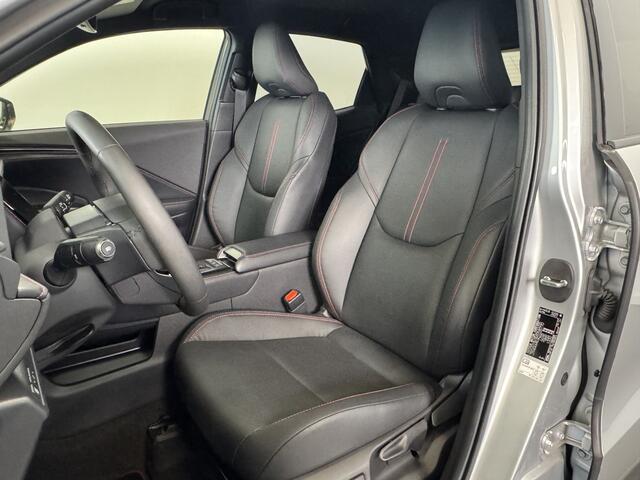 Lexus LBX Cool 2WD | CarPlay | Stoel/stuurverwarming | Dodehoek detectie |
