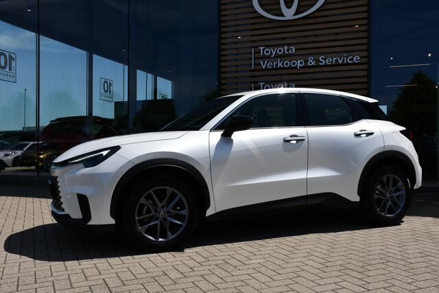 Lexus LBX Business Line 2WD Limited Automaat 136pk | Dodehoekdetectie | Stoelverwarming | Draadloze telefoonlader |