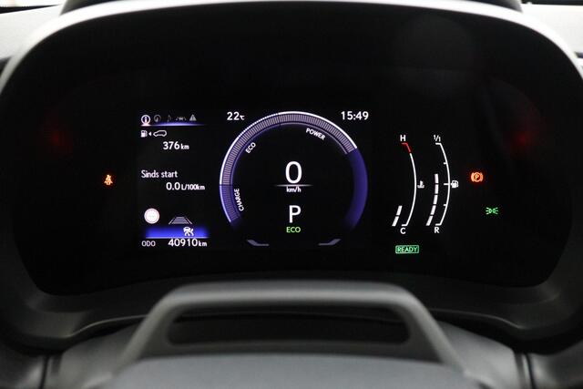 Lexus LBX 1.5 Elegant 2WD | Trekhaak | 18 Inch Lichtmetalen velgen | Blind Spot monitor | Lederen bekleding