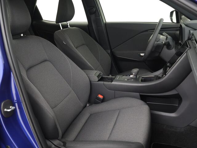 Lexus LBX 1.5 2WD