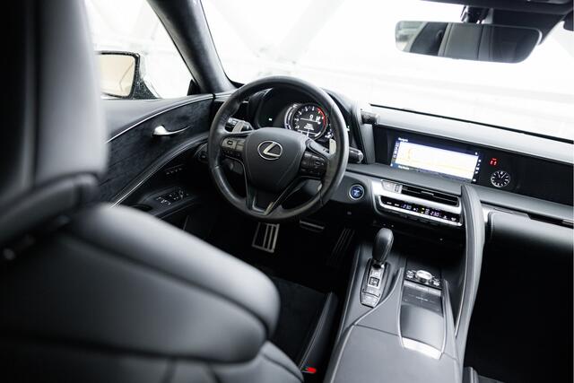 Lexus Lc 500h | Touring Pack | Mark Levinson | Carbon |