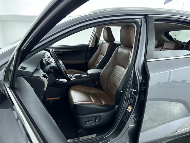 Lexus NX 300h AWD Luxury Line | Parkeercamera | Stoelverwarming | Trekhaak
