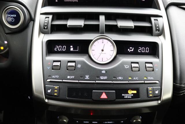 Lexus NX 300h AWD F Sport Line | Apple Carplay | Adaptief demping systeem | Stoelverwarming