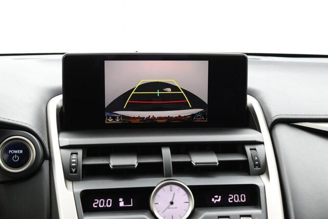 Lexus NX 300h AWD F Sport Line | Apple Carplay | Adaptief demping systeem | Stoelverwarming