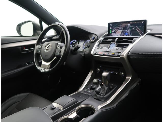 Lexus NX 300h AWD F SPORT LINE + PANORAMA / ADAPTIVE CRUISE / LEDER / CAMERA