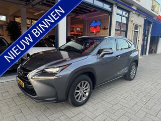 lexus-nx-300h-awd-business-line-led