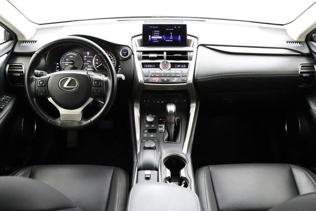Lexus NX 300h AWD Business Line Pro | Dealeronderhouden | Parkeersensoren | Lederen bekleding