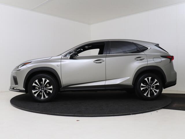 Lexus NX 300h AWD F Sport Line Limited | Panoramadak | Safety System | Premium Navigatie | LM velgen | Cruise Control Adaptief |