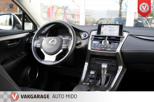 Lexus NX 300h AWD Luxury Line -Panorama dak-