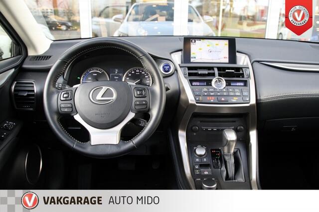 Lexus NX 300h AWD Luxury Line -Panorama dak-