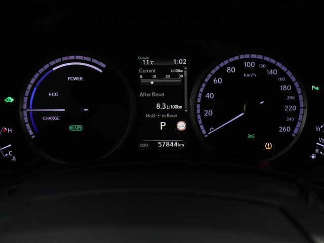 Lexus NX 300h F-Sport Limited | Navigatie | Camera | Parkeersensoren | Stoelverwarming | Draadloze telefoonlader | Cruise Control Adaptief | Panoramadak |