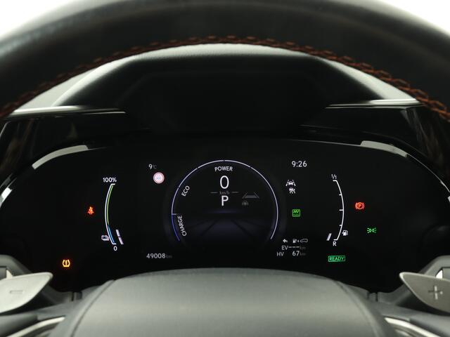 Lexus NX 450h+ Executive Limited | 20" LM Velgen | Head-up Display | Stoeverwarming/-Verkoeling | Stuurverwarming | Trekhaak | 360 Camera | Stoelgeheugen |