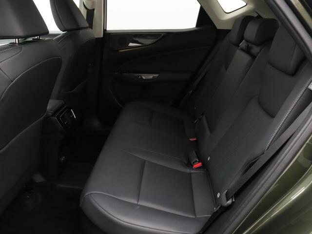 Lexus NX 450h+ AWD Business Line | 18"LM Velgen | Leder | Stuur-/Stoelverwarming | Elektrisch Verstelbare Stoel | Elektrische Achterklep |