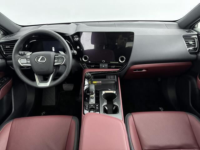 Lexus NX 450h+ AWD President Line | Leder | 360 Camera | Navigatie | Mark Levison Audio | Panoramadak | Dodehoek Ass. | Stoel en stuurwiel verwarmd | LM velgen | Parkeersensoren |