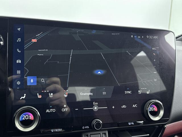 Lexus NX 450h+ AWD President Line | Leder | 360 Camera | Navigatie | Mark Levison Audio | Panoramadak | Dodehoek Ass. | Stoel en stuurwiel verwarmd | LM velgen | Parkeersensoren |