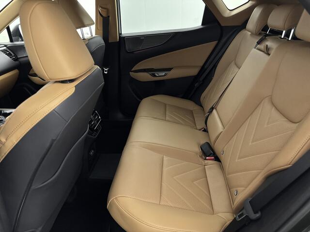 Lexus NX 450h+ AWD President Line Limited | Leder | Navigatie | Stoelverwarming/ventilatie | Stuurwiel verwarmd | LM velgen | Draadloze telefoonlader |