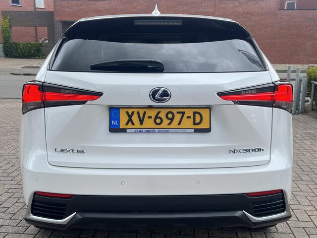 Lexus NX 300H Luxery Line Panoramadak Navigatie Adaptive Cruise Control Leder Carplay Elek Stoelen + Verwarming Camera DAB Hybride Lage Kilometerstand
