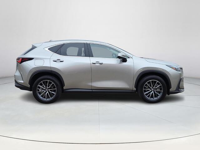 Lexus NX 450h+ AWD Luxury Line Plug-In Hybrid | Trekhaak | Apple CarPlay | Navigatie | Rijklaarprijs incl. garantie |