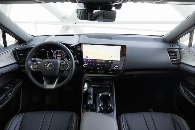 Lexus NX 450h+ AWD Overtrail Line Limited | Adaptive Suspension | Stoelverwarming & Koeling | Panoramic View |