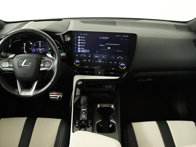 Lexus NX 450h+ AWD F Sport Line Limited | 360 Camera | Navigatie | Stoel en stuurwiel verwarmd | LM velgen | Leder |