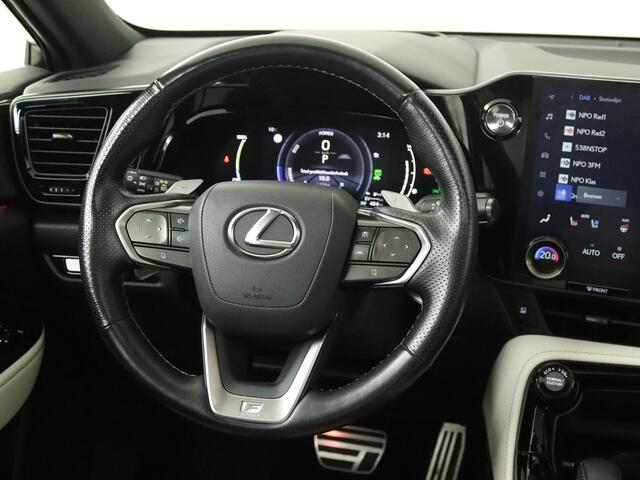 Lexus NX 450h+ AWD F Sport Line Limited | 360 Camera | Navigatie | Stoel en stuurwiel verwarmd | LM velgen | Leder |