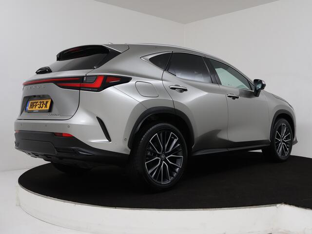 Lexus NX 450h+ AWD President Line | Navigatie | 360 Camera | Stoel en stuurwiel verwarmd | LM velgen |
