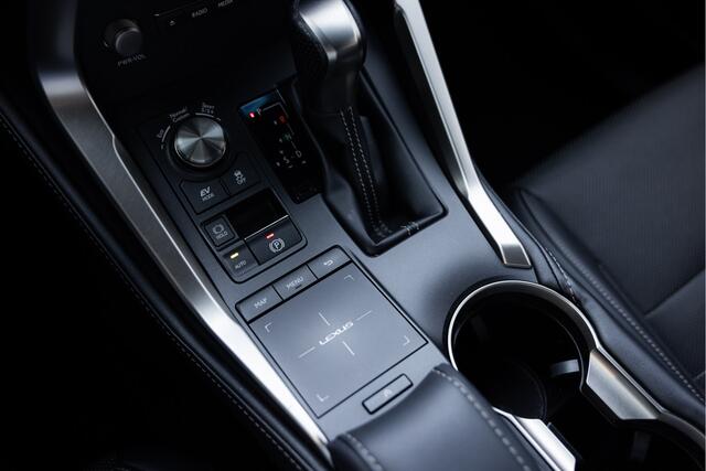 Lexus NX 300h AWD F Sport Line Limited | Apple/Android Carplay | Adaptieve Cruise Control | Stoelverwarming |