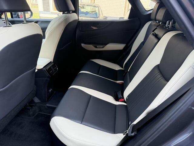 Lexus NX 450h+ AWD Luxury Line Panorama