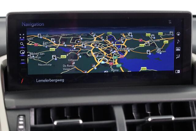 Lexus NX 300h AWD F Sport Line | Stoelverwarming | Navigatie | Elektrisch verstelbare voorstoelen |