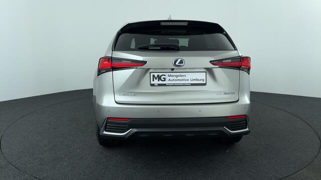 Lexus NX 300h AWD Luxury Line, Panodak!, Elektr. achterklep