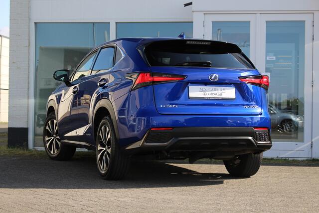 Lexus NX 300h Hybrid AWD F-Sport Premium I Mark Lev. I Pano I Applecarplay