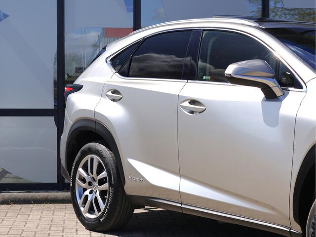 Lexus NX 300h AWD Luxury Line *ACC*Dakje*Haak*Leder*Cam*