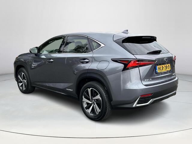 Lexus NX 300h AWD Executive Line Limited | Panoramadak | 360 graden camera | Electrische voorstoelen en achterbank | Electrische achterklep |