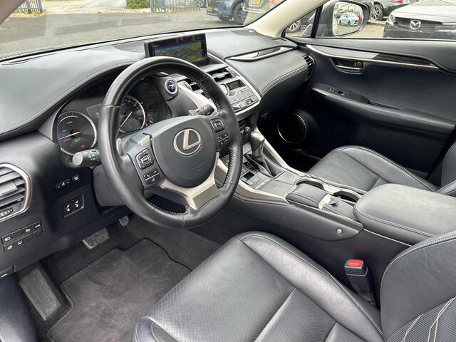 Lexus NX 300h AWD Executive Line Limited | Panoramadak | 360 graden camera | Electrische voorstoelen en achterbank | Electrische achterklep |