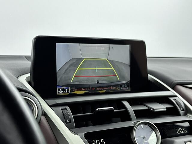 Lexus NX 300h AWD Ultimate Edition | Trekhaak | Adaptive Cruise Control | Stoelverwarming |