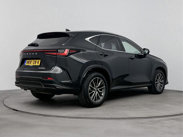 Lexus NX 450h+ AWD Executive Line | Stoelverwarming / Koeling | Lederen bekleding | 360° Camera | Parkeersensoren V+A |