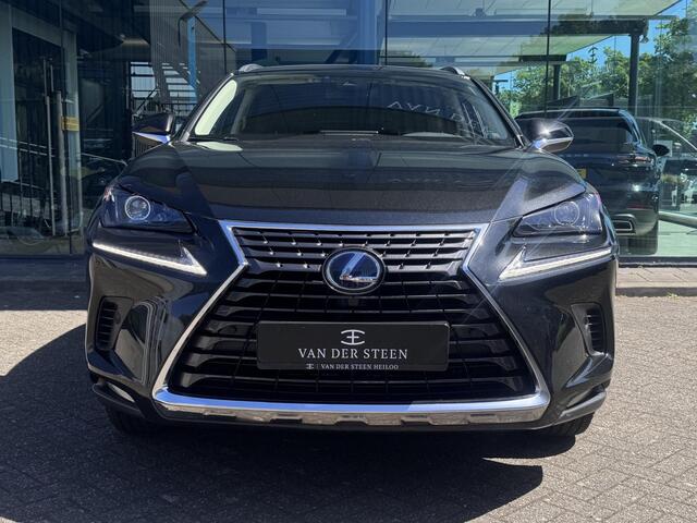 Lexus NX 300h Edition 30 Draadloze telefoonlader | Dealer Onderhouden | Fabrieksgarantie t/m 2031
