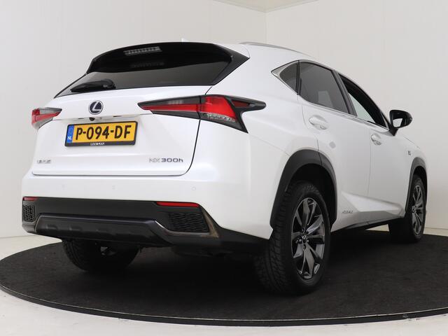 Lexus NX 300h AWD F-Sport | Premium Navigatie | Stoelverwarming | Apple Carplay & Android Auto |