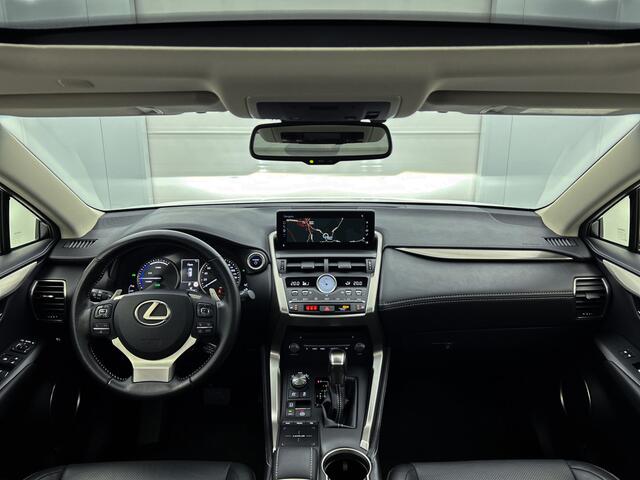 Lexus NX 300h AWD Luxury Line Limited | Trekhaak | Panoramadak | Apple CarPlay / Android Auto |